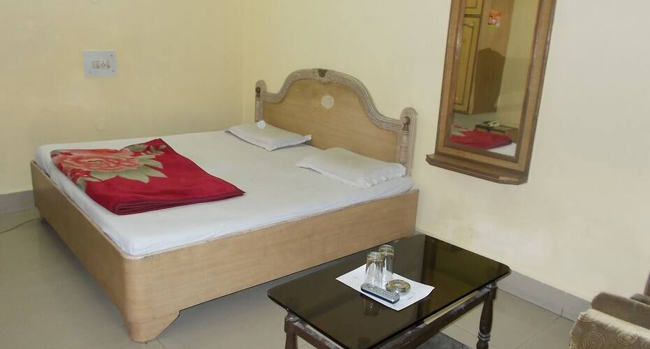 Royal Hotel, Ludhiana 5